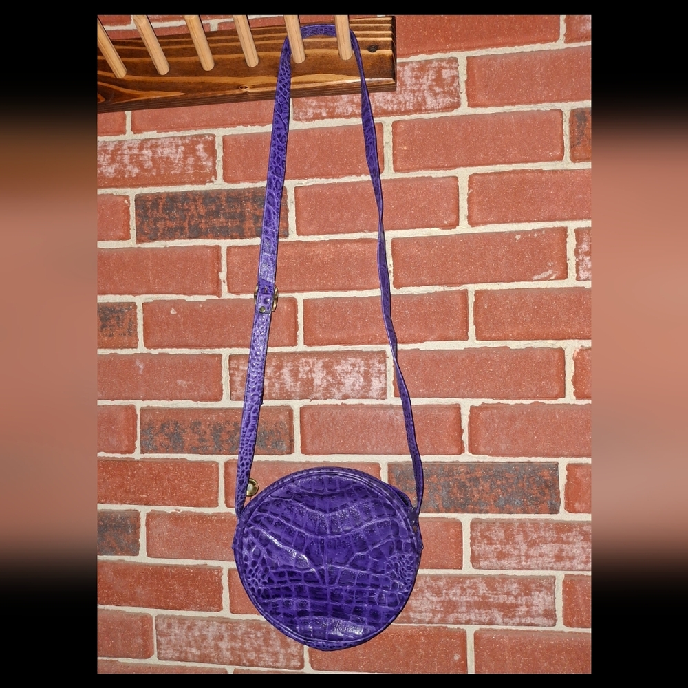 Purple vintage round crossbody bag